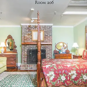https://17hundred90-inn-and-restaurant.top-hotels-in-savannah.com